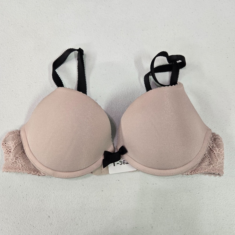 VINTAGE Victoria Secret Women Bra 32B Beige Lace Band Padded Black Strap